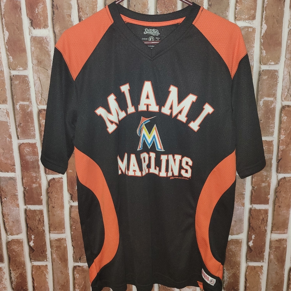 Stitches Miami Marlins shirt. M